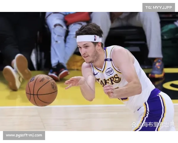 里夫斯未来成谜顶薪压力交易传闻再起湖人计划待定